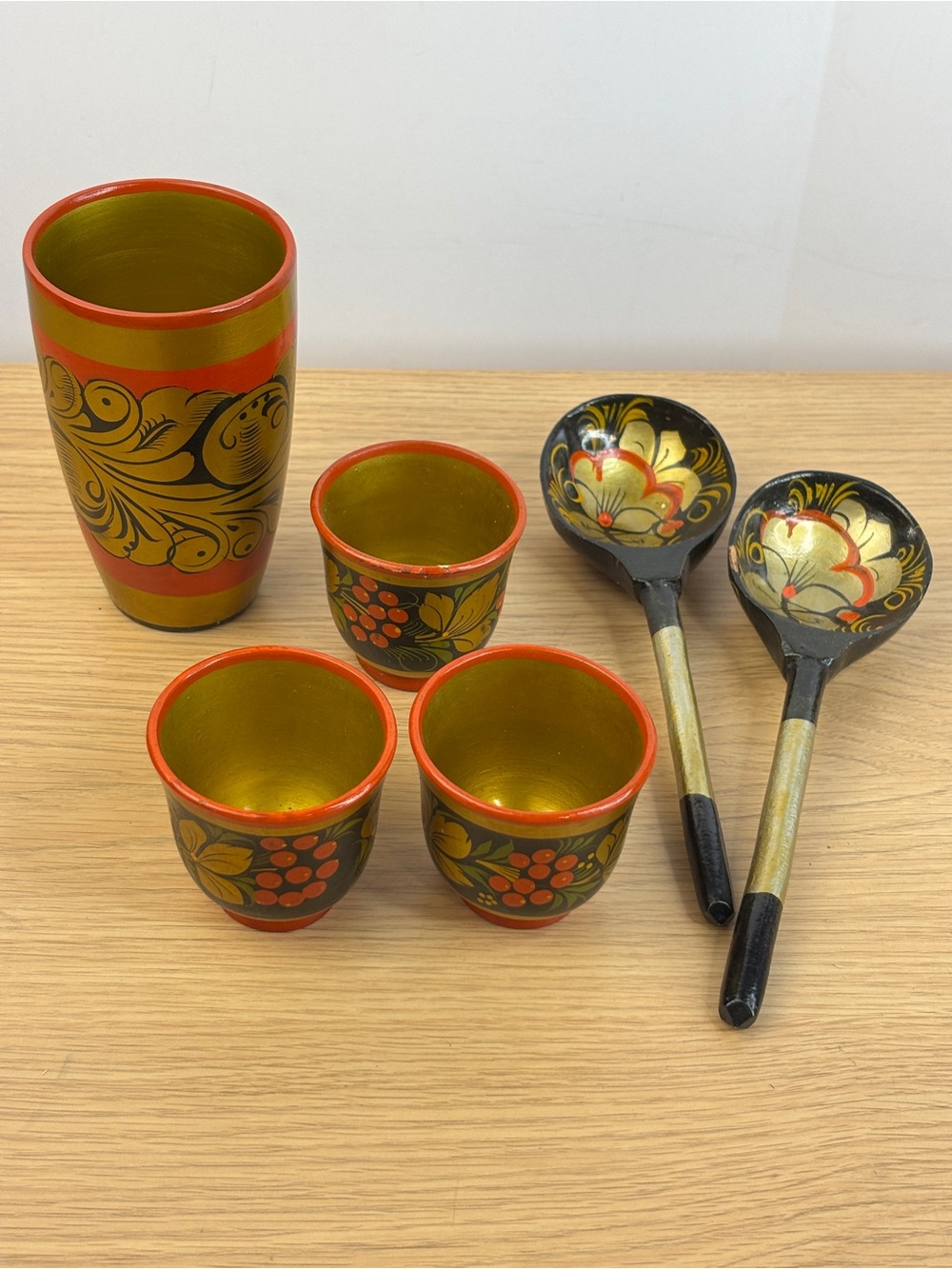 Traditional Russian Khokhloma Painted Wood Folk Art Style Cup/Spoon Set Red/Gold